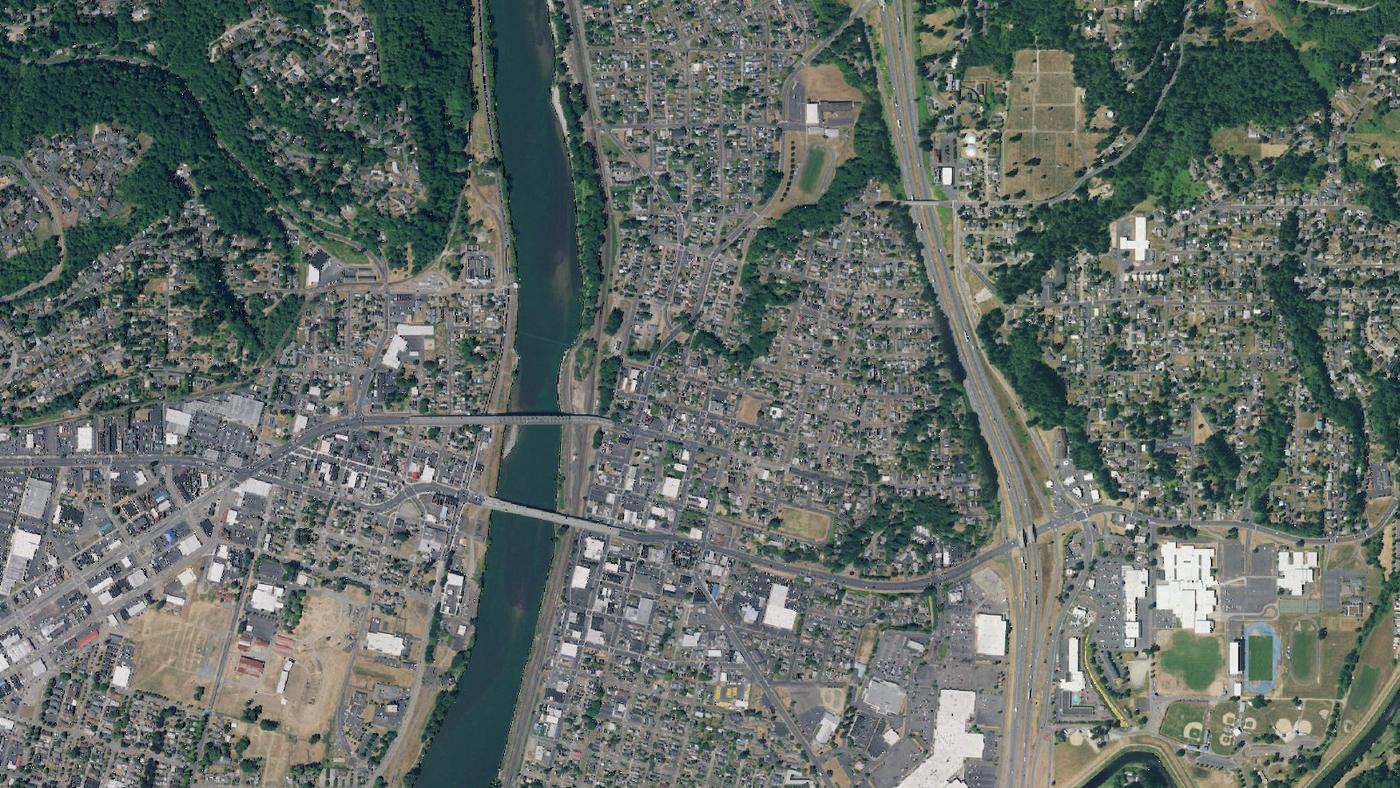 Aerial view of Kelso's street grid and road network
